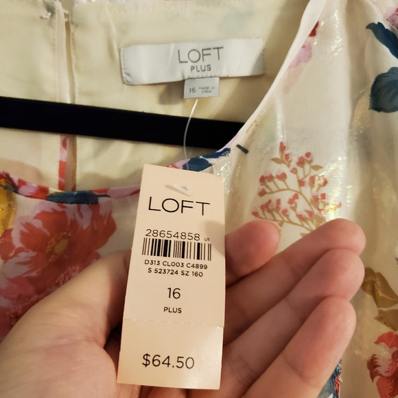 LOFT FLORAL BELL CUFF BLOUSE IN WHISPER WHITE - Picture 8 of 10